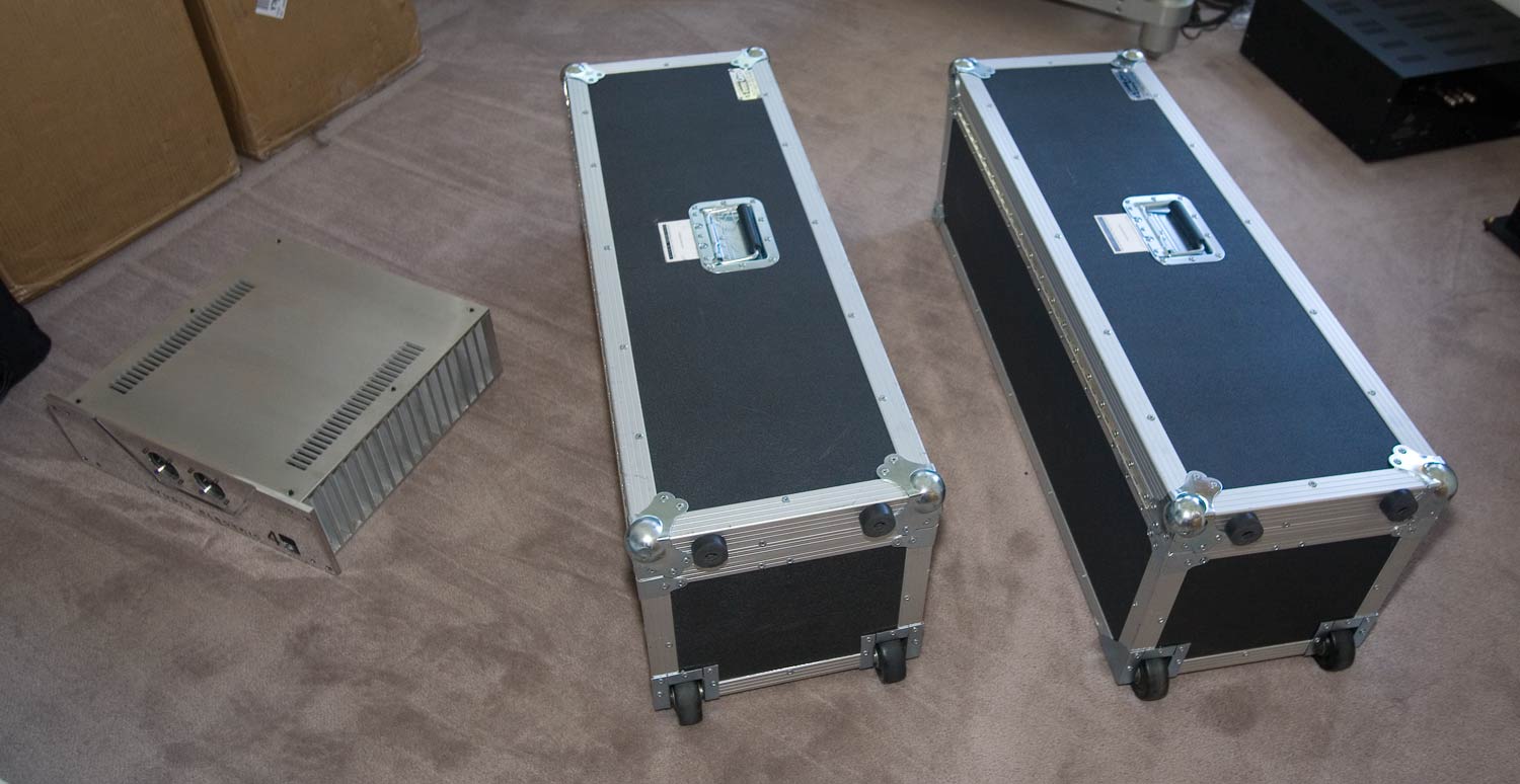 Studio Electric trunks