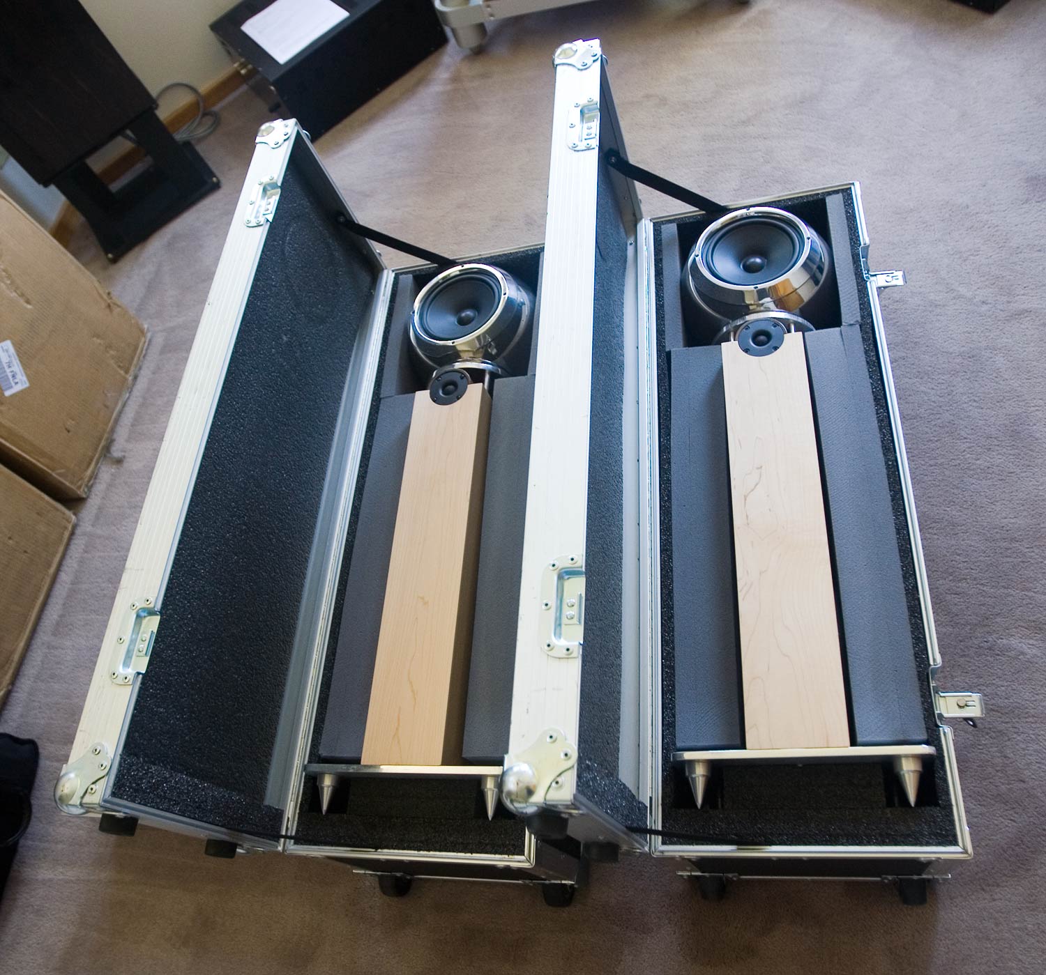 Studio Electic in crates